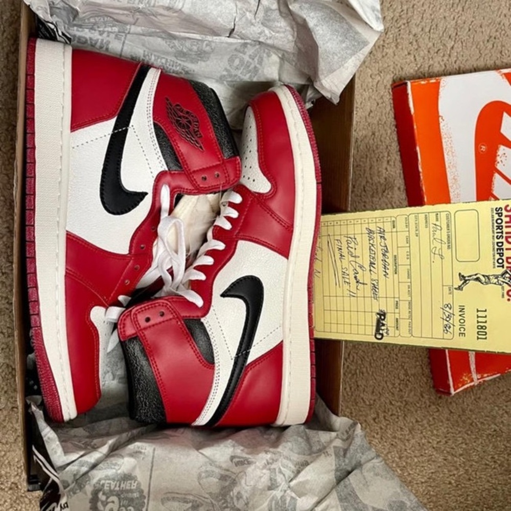 Jordan 1 High “Lost and Found” - Picture 5 of 6